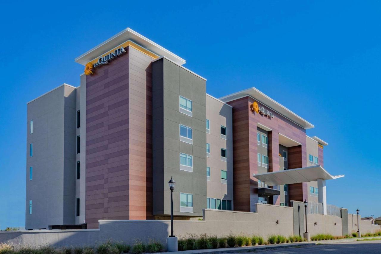La Quinta Inn & Suites By Wyndham Galveston North At I-45 Екстер'єр фото