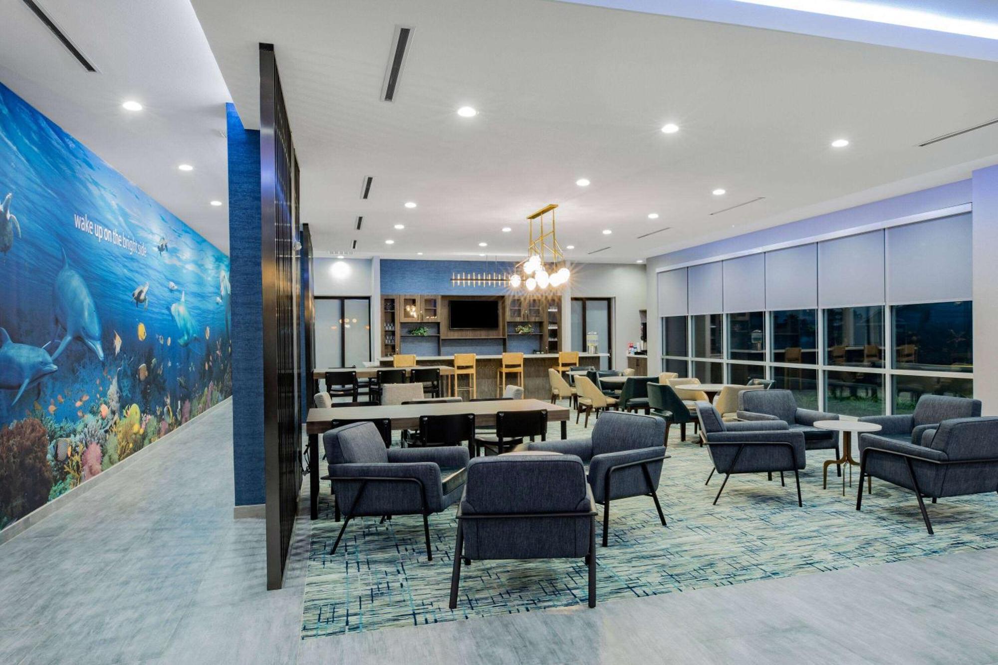 La Quinta Inn & Suites By Wyndham Galveston North At I-45 Екстер'єр фото